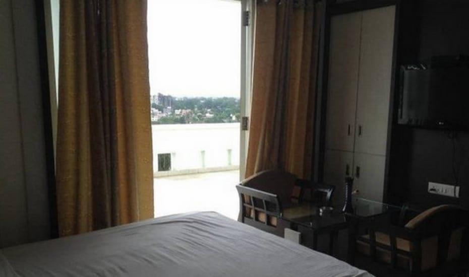 Hotel Tushtaya Residency Godda ภายนอก รูปภาพ